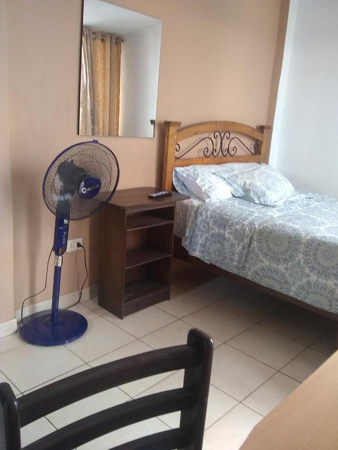 Hospedaje Marita ليما المظهر الخارجي الصورة